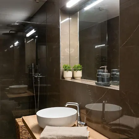 Modern In Karlin - Fully Equipped *
