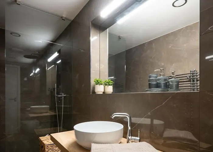 Apartment Modern In Karlin - Fully Equipped Prague