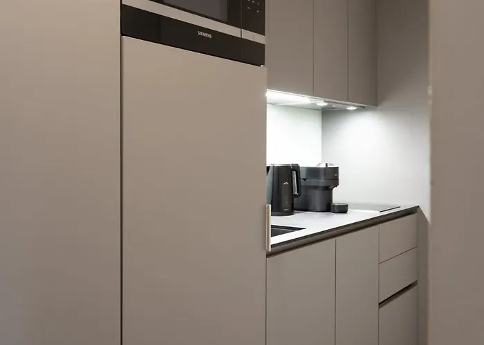 Modern In Karlin - Fully Equipped Apartment